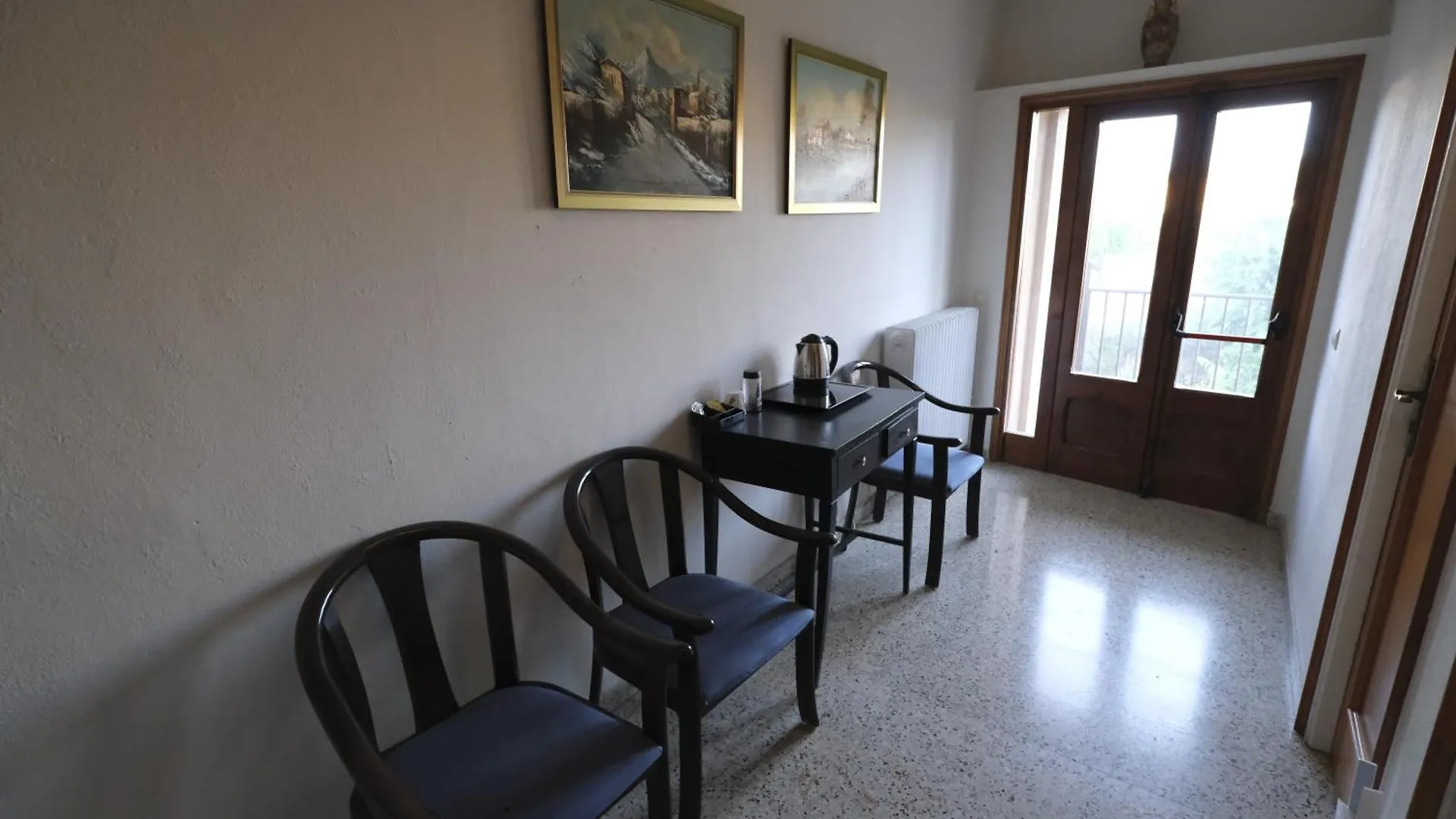 Pensio Fluvia Hotel Bascara Spain