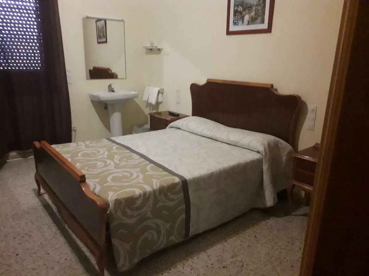 Pensio Fluvia Hotel Bascara 0*,